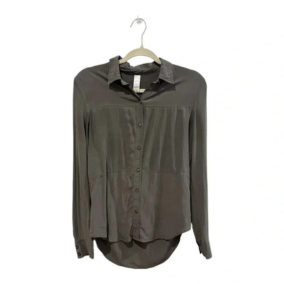 Spanx Low Maintenance Silk Button Down in Gray Size XS - Picture 4 of 8
